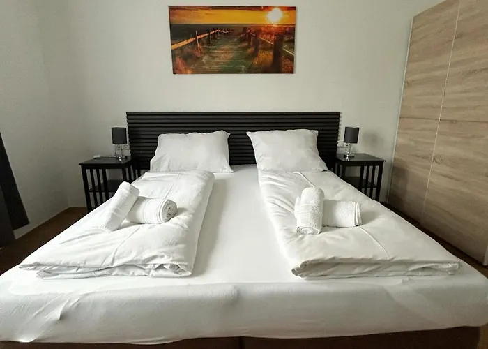 2 Near Schoenbrunn Palace Apartamento *